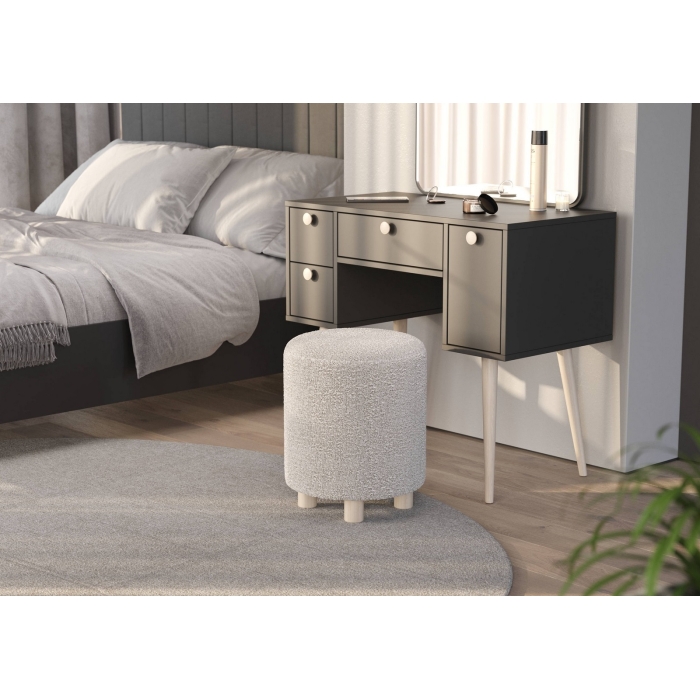 Банкетка 6-5137ТКШсв.серый Марта, цвет ткань светло-серая, ШхГхВ 36х36х46 см.(круглая банкетка на трёх ножках)