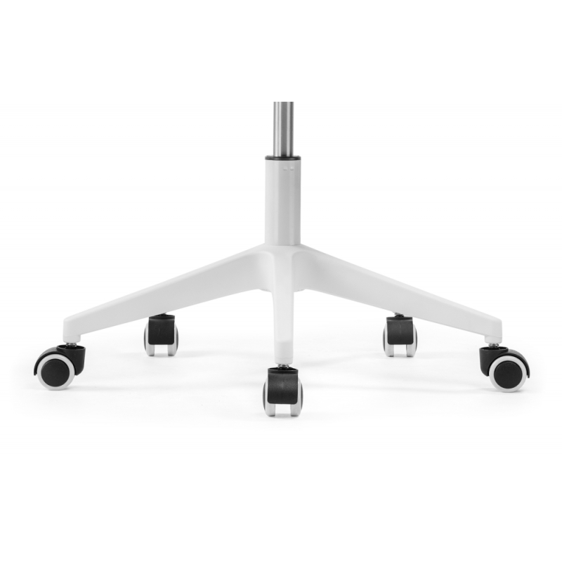 Компьютерное кресло Golem black / white