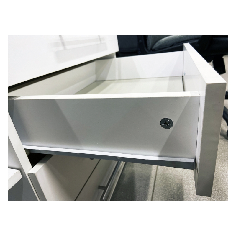 Компьютерный стол с тумбой КСТ-109