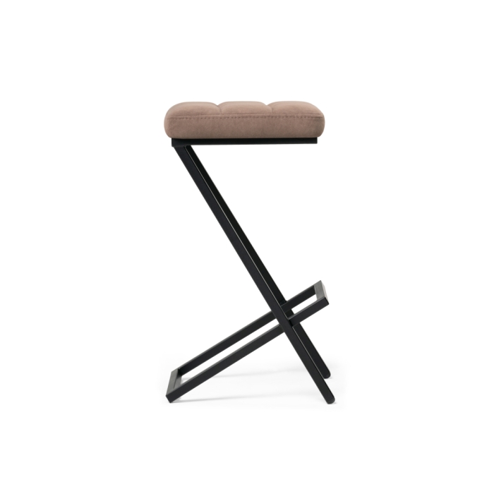 Полубарный стул Амаури катания корица / черный матовый