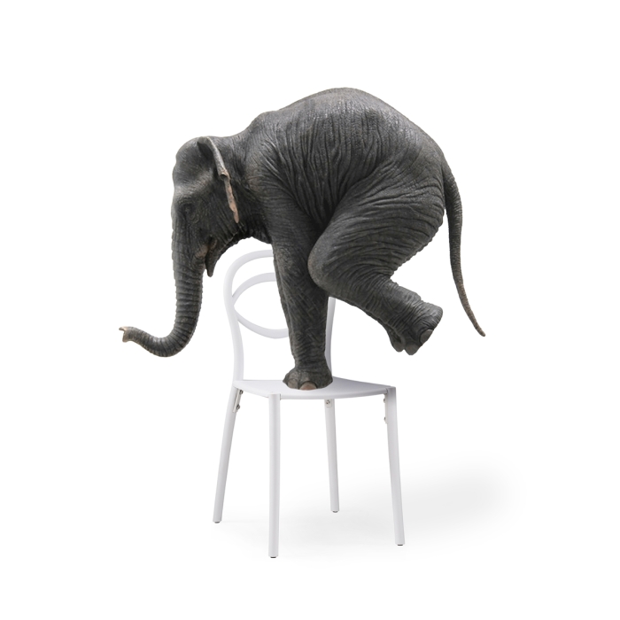 Пластиковый стул Simple white