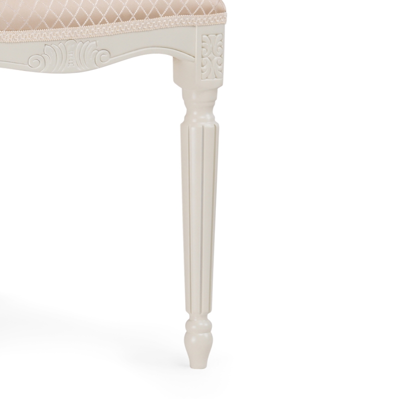 Деревянный стул Лино молочный / ромб 02