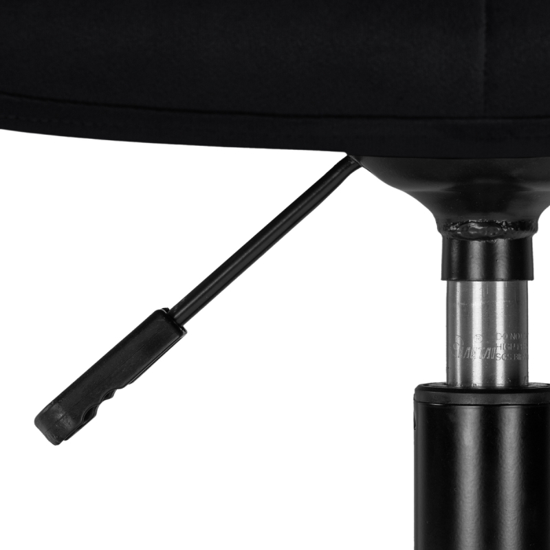 Компьютерное кресло Честер черное